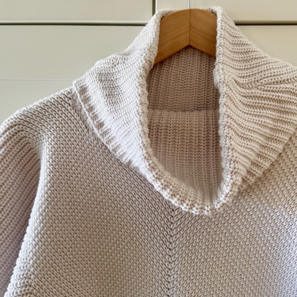 Margaret O’Leary Chunky Knit Cowl Neck Poncho Sweater, Short Sleeves sz. S - Picture 8 of 17